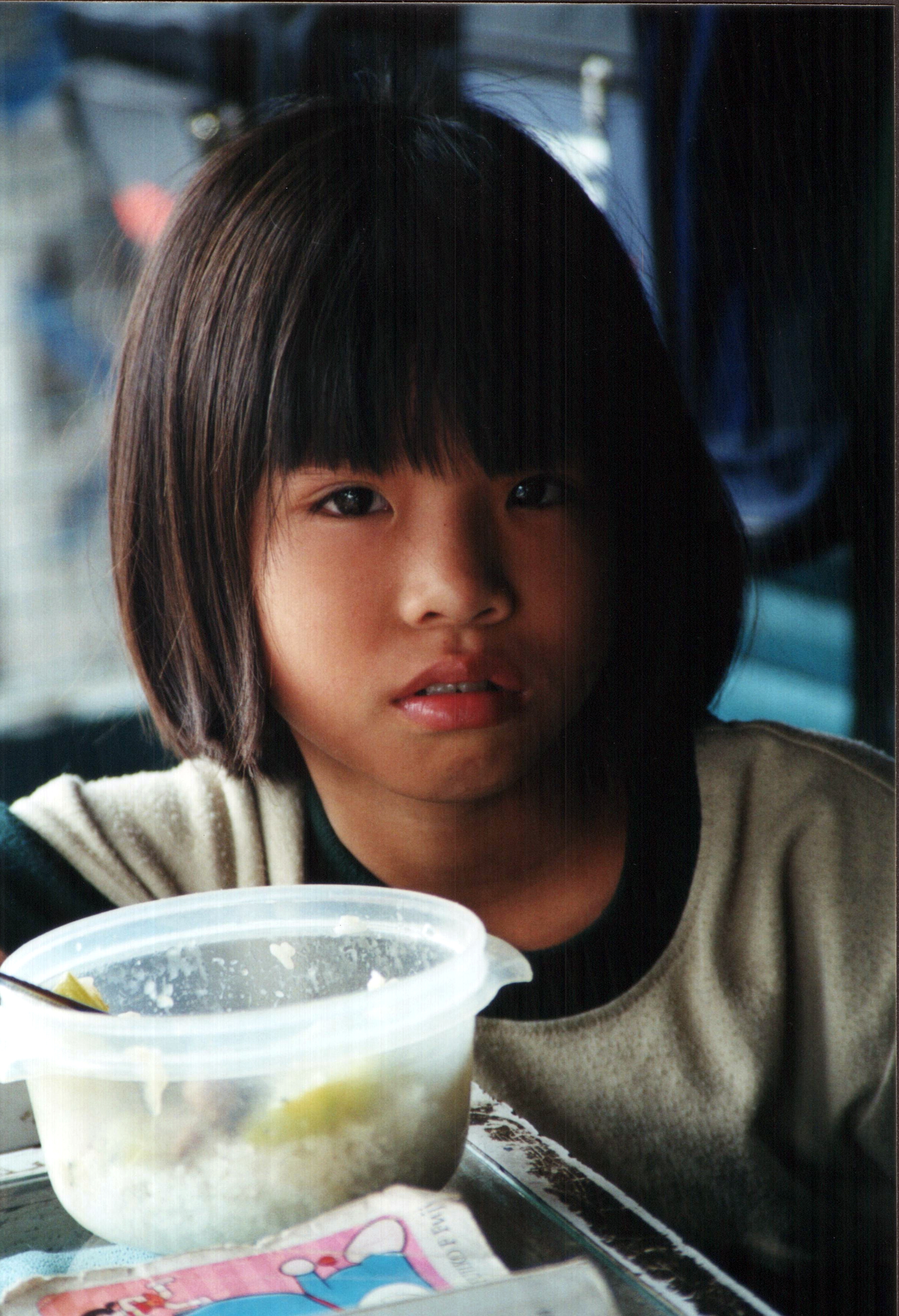 8breakfastgirlvietnamadj.jpg